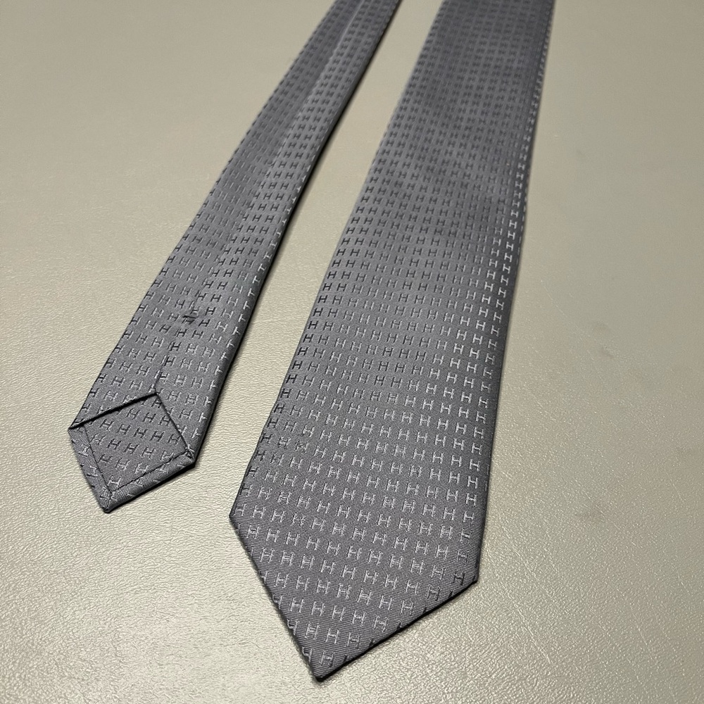 Hermès silk logo tie